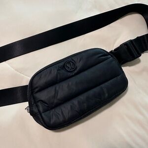 lululemon athletica Puffer Black Belt Bag
